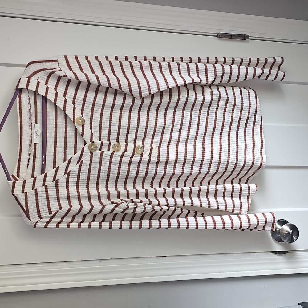 MAURICES womens sz large like new striped long sleeve top. Rust and cream!!!